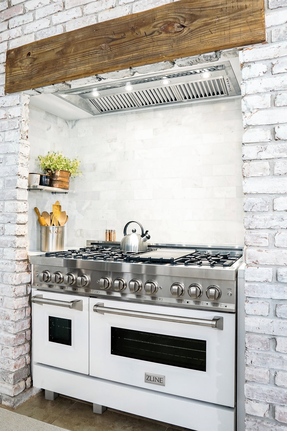 ZLINE 46 in. Range Hood Insert Wall Mount 21 in. Depth Stainless Steel 721-46